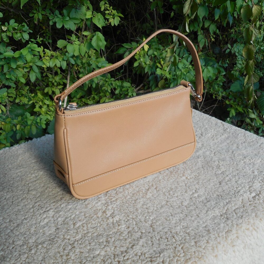 Vintage Coach Hampton Demi Pouch 7785, EC in Camel
